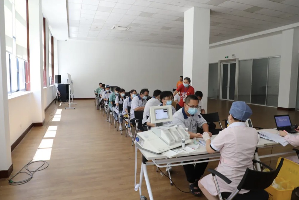 永鑫国际献血日——热的不只是天，还有那颗红色的心